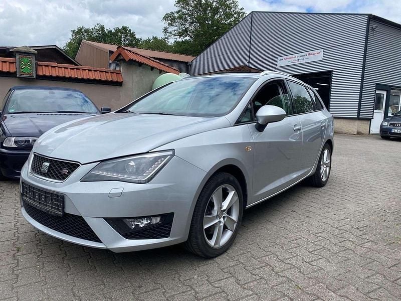 Silber metallic Gebraucht 2013 Seat Ibiza ST FR Kombi | 9.499 € (Etwas zu teuer) - Bild 1/4