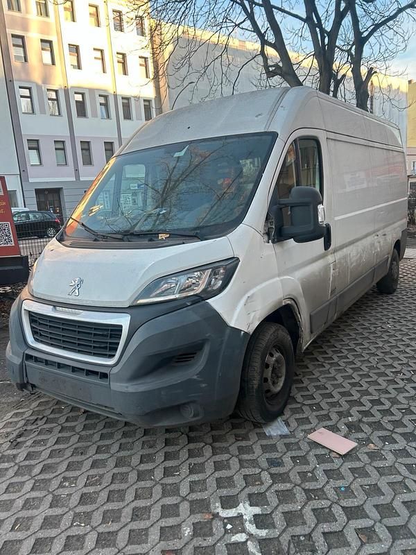 Gebraucht Peugeot Boxer 136 PS (100 kW) 2015 Weiß Van