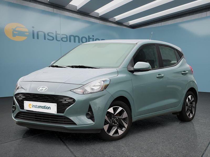Gebraucht Hyundai i10 Trend 67 PS (49 kW) 2024 Grün Kleinwagen