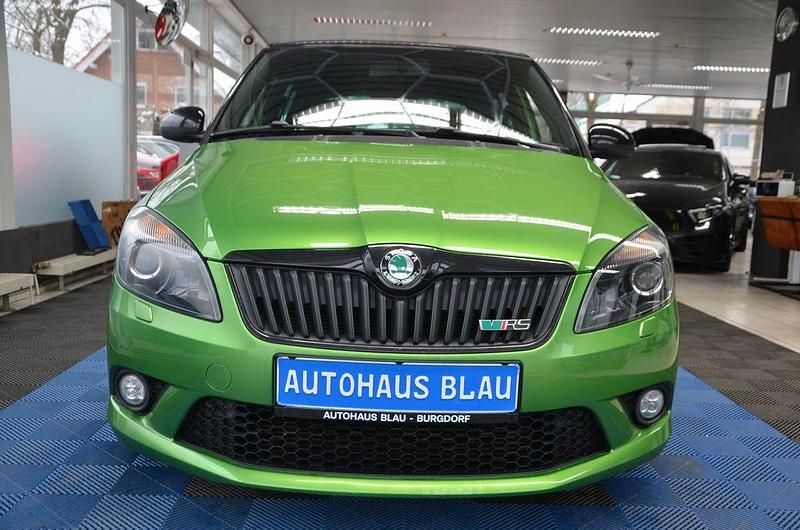 Gebraucht Skoda Fabia RS 179 PS (131 kW) 2012 Grün Limousine