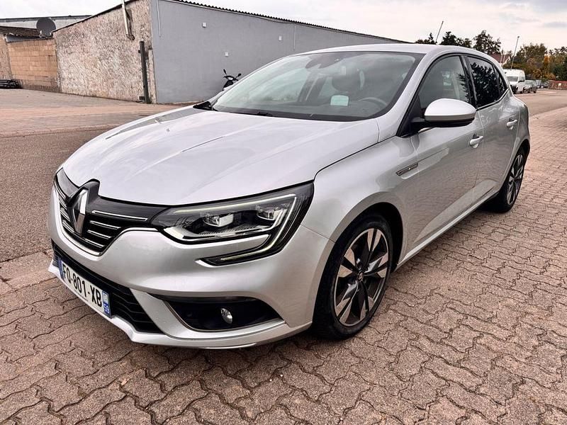 Silber Gebraucht 2020 Renault Mégane IV Intens Limousine | 11.900 € (Guter Preis) - Bild 1/4