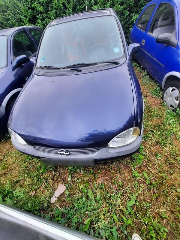 Gebraucht Opel Corsa 45 PS (33 kW) 1994 Blau Kleinwagen