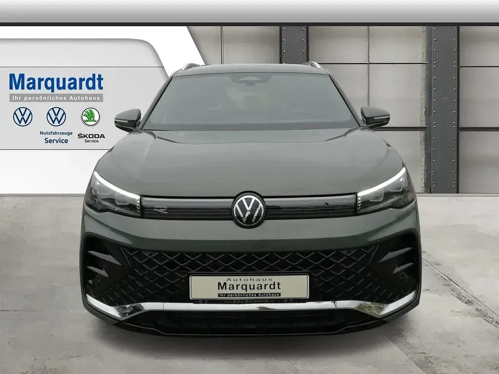 Neu VW Tiguan R-line 204 PS (150 kW) 2026 Grün SUV