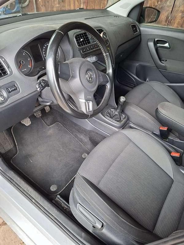 Gebraucht VW Polo Team 90 PS (66 kW) 2010 Silber Kleinwagen