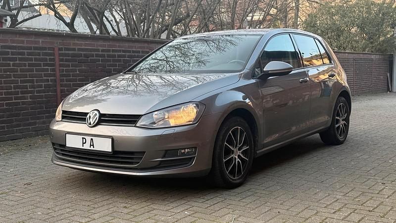 Gebraucht VW Golf VII 86 PS (63 kW) 2013 Grau Kleinwagen