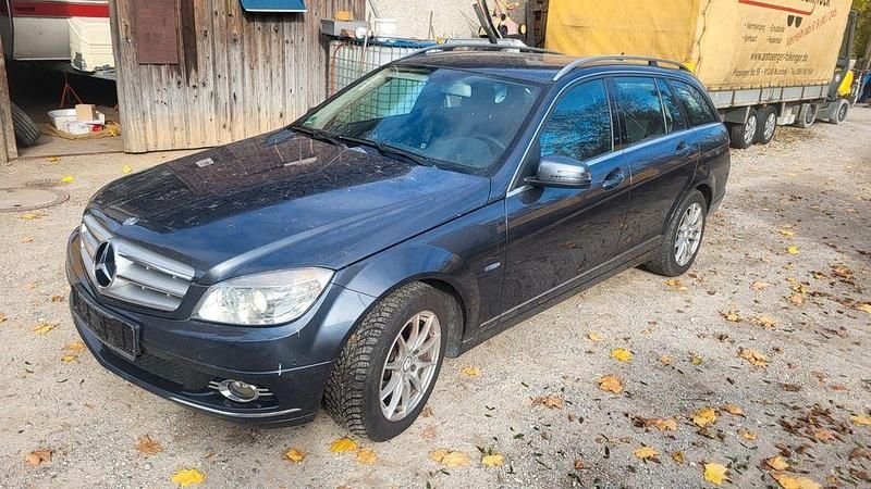 Grau Gebraucht 2010 Mercedes C250 Kombi | 4.900 € (Guter Preis) - Bild 1/4