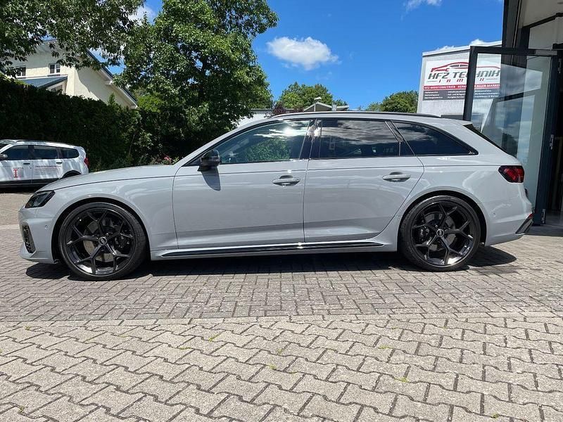 Gebraucht Audi RS4 Competition 450 PS (330 kW) 2024 Grau Kombi