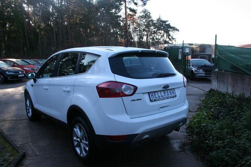 Gebraucht Ford Kuga Titanium 200 PS (147 kW) 2011 Weiß SUV