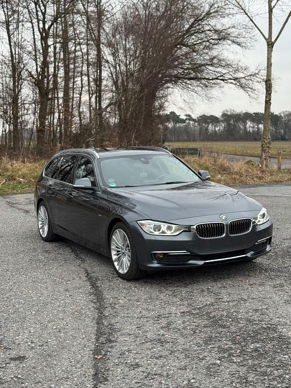 Gebraucht BMW 320 Luxury Line 184 PS (135 kW) 2014 Grau Kombi