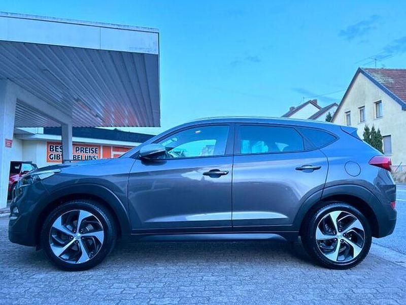 Gebraucht Hyundai Tucson 177 PS (130 kW) 2017 Grau SUV