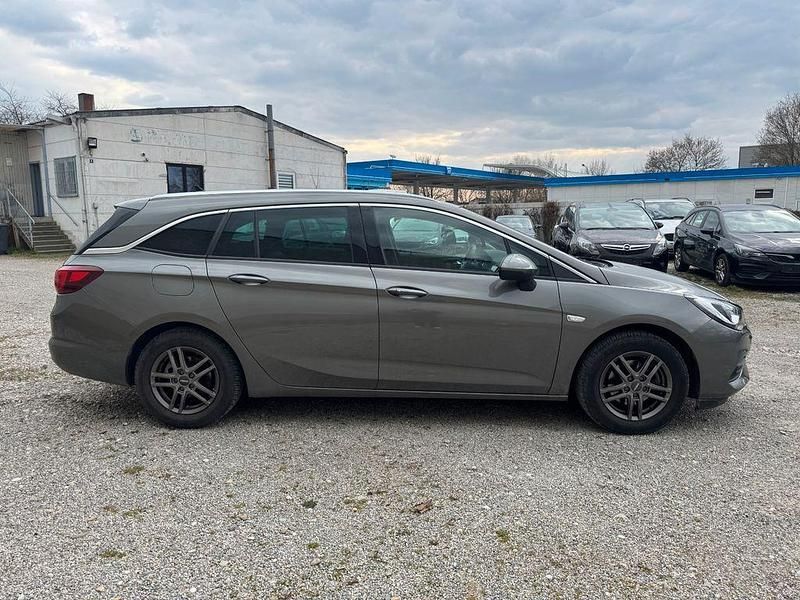 Gebraucht Opel Astra Elegance 145 PS (106 kW) 2020 Grau Kombi