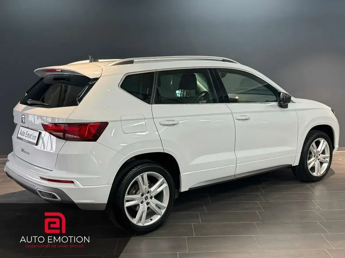 Gebraucht Seat Ateca FR 150 PS (110 kW) 2022 Nevada white SUV