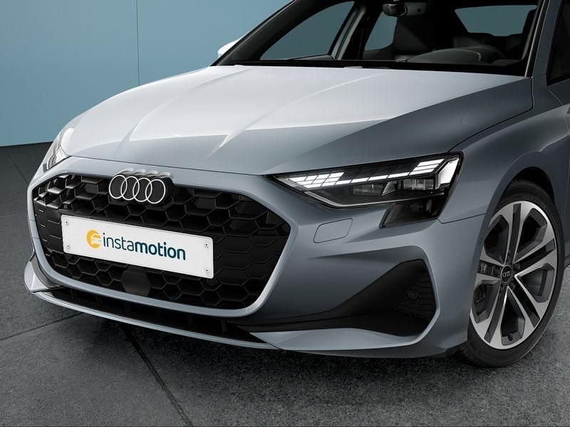 Gebraucht Audi A3 116 PS (85 kW) 2025 Grau Limousine