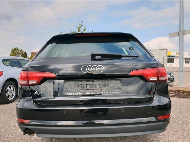 Gebraucht Audi A4 Design 150 PS (110 kW) 2015 Schwarz Kombi