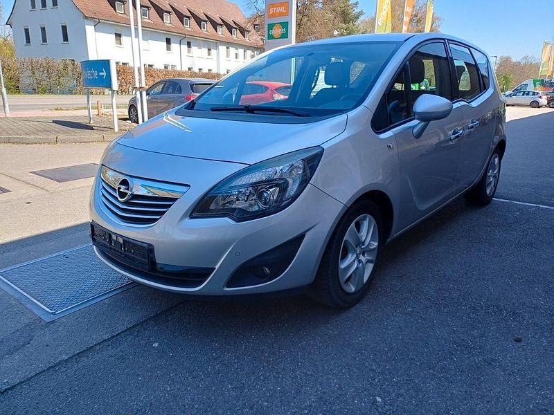 Gebraucht Opel Meriva Innovation 131 PS (96 kW) 2010 Starsilber iii m2 Van / Kleinbus