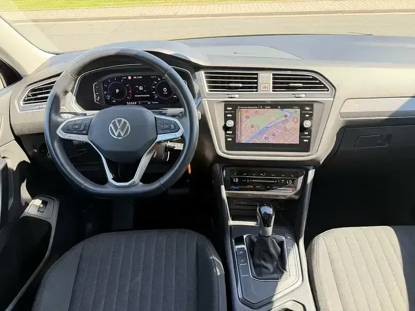 Gebraucht VW Tiguan Life 150 PS (110 kW) 2025 Deep black SUV