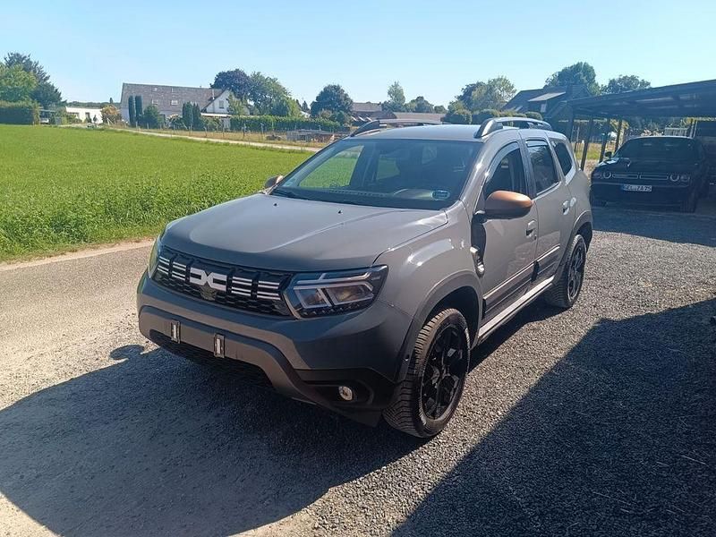Grau Gebraucht 2023 Dacia Duster Extreme SUV | 18.500 € (Guter Preis) - Bild 1/4