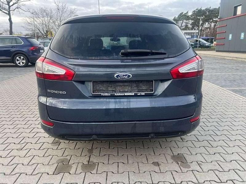 Gebraucht Ford Mondeo Trend 140 PS (102 kW) 2012 Midnight skygrau metallic Kombi