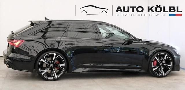 Gebraucht Audi RS6 Ambiente 600 PS (441 kW) 2022 Mythosschwarz metallic Kombi
