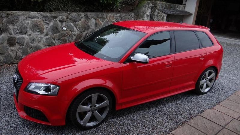 Gebraucht Audi RS3 Sportback Sport 340 PS (250 kW) 2012 Rot Kleinwagen