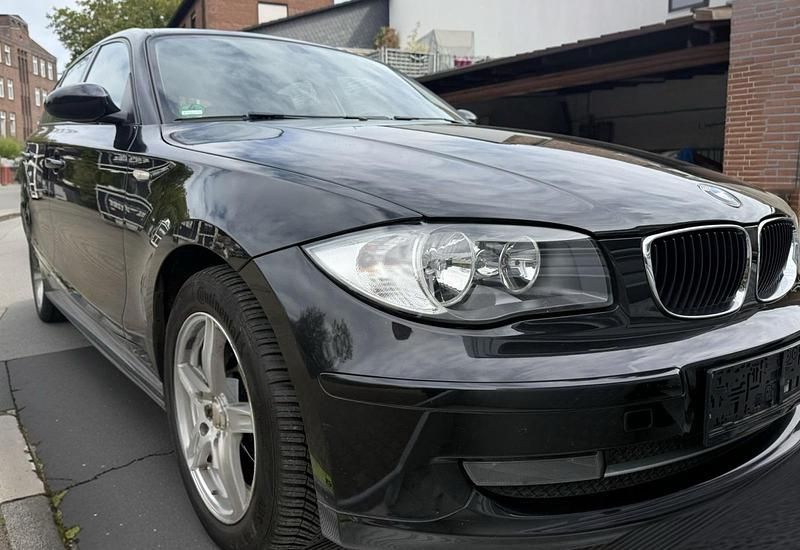 Schwarz Gebraucht 2008 BMW 118 Kleinwagen | 1.950 € (Superpreis) - Bild 1/4