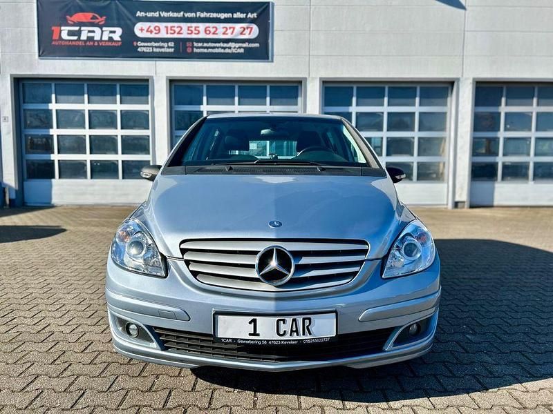 Gebraucht Mercedes B200 136 PS (100 kW) 2007 Blau Van / Kleinbus