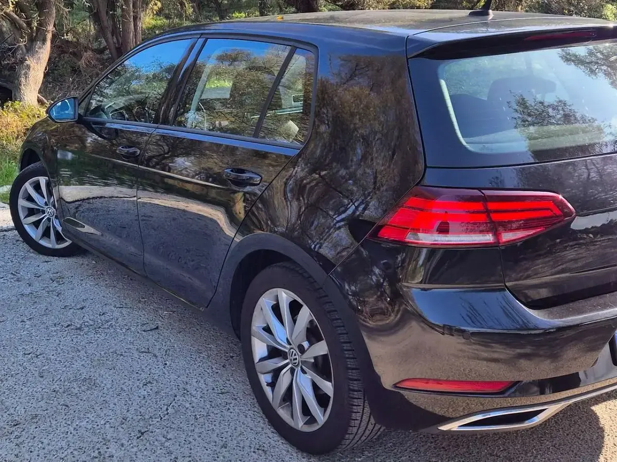 Second-hand VW Golf VII Highline 150 CP (110 kW) 2020 Negru Berlinǎ