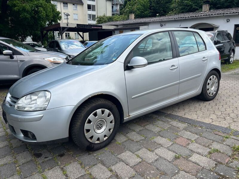 Gebraucht VW Golf V 105 PS (77 kW) 2007 Silber Limousine