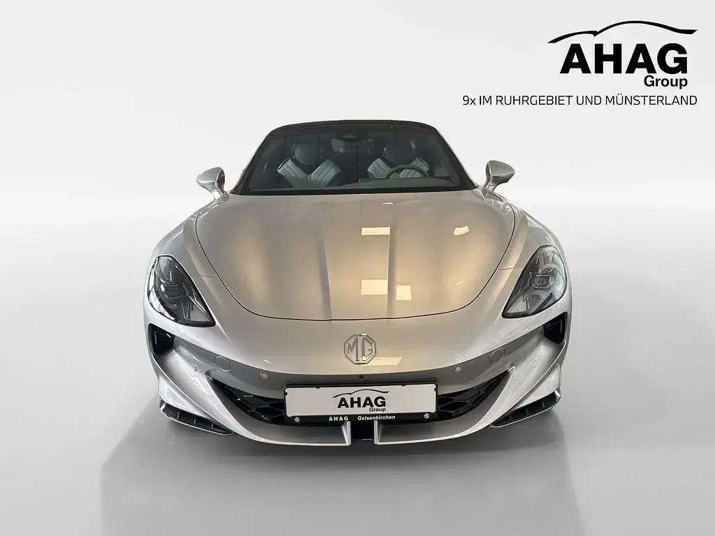 Nowe MG Cyberster 250 kW (340 KM) 2026 Srebrny Kabriolet