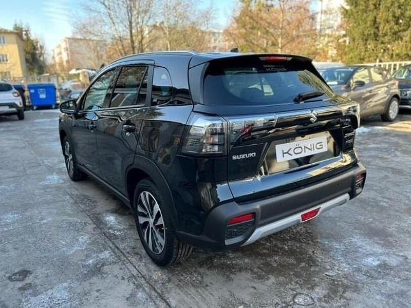 Gebraucht Suzuki SX4 S-Cross Comfort 102 PS (75 kW) 2023 Schwarz Limousine