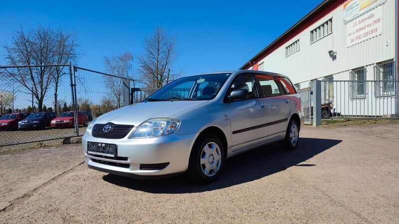 Silber Gebraucht 2002 Toyota Corolla Kombi | 2.999 € (Fairer Preis) - Bild 1/4