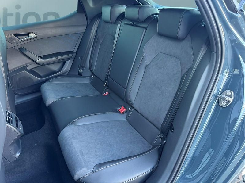 Neu Cupra Leon 300 PS (220 kW) 2025 Blau Kleinwagen