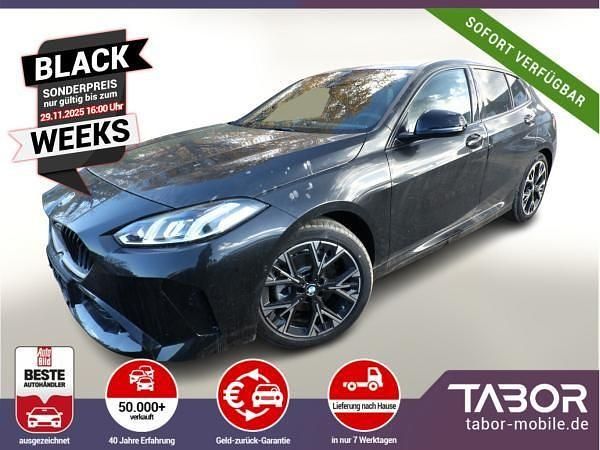 Schwarz (saphirschwarz metallic) Neu 2025 BMW 120 M Sport Kleinwagen | 37.387 € (Fairer Preis) - Bild 1/4