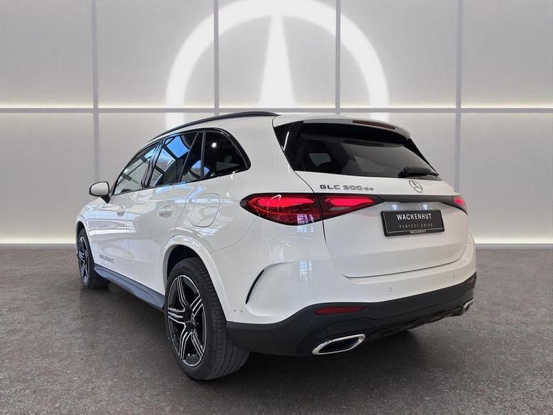 Gebraucht Mercedes GLC300e Advanced Plus 197 PS (144 kW) 2026 Weiß SUV