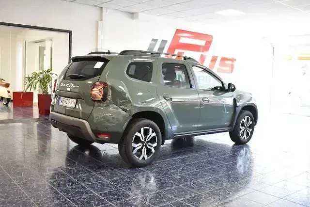 Gebraucht Dacia Duster Journey 116 PS (85 kW) 2024 Grãœn SUV