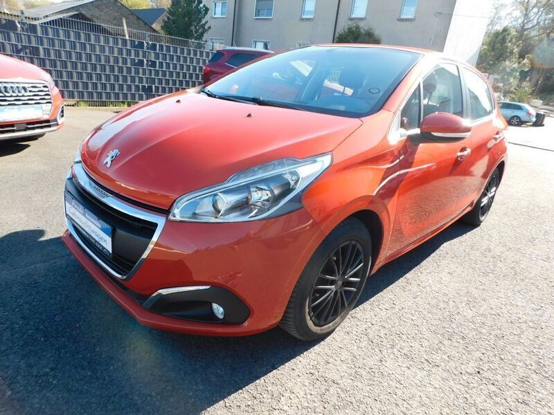 Orange Gebraucht 2015 Peugeot 208 Active Kleinwagen | 4.900 € (Guter Preis) - Bild 1/4