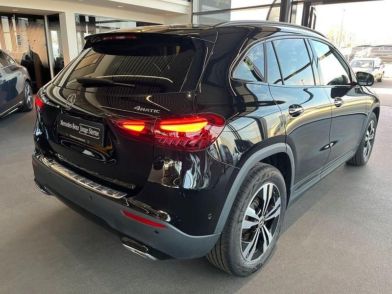 Gebraucht Mercedes GLA220 Advanced Plus 191 PS (140 kW) 2024 Lack kosmosschwarz SUV