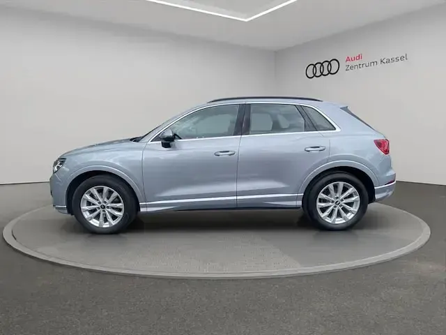 Gebraucht Audi Q3 Sport 150 PS (110 kW) 2020 Florettsilber metallic SUV