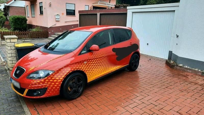 Gebraucht Seat Altea 105 PS (77 kW) 2015 Rot Limousine