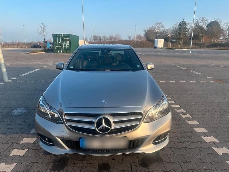 Gebraucht Mercedes E200 136 PS (100 kW) 2014 Grau Limousine