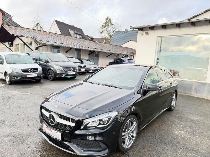 Schwarz Gebraucht 2018 Mercedes CLA220 Shooting Brake AMG line Kombi | 18.890 € (Fairer Preis) - Bild 1/4