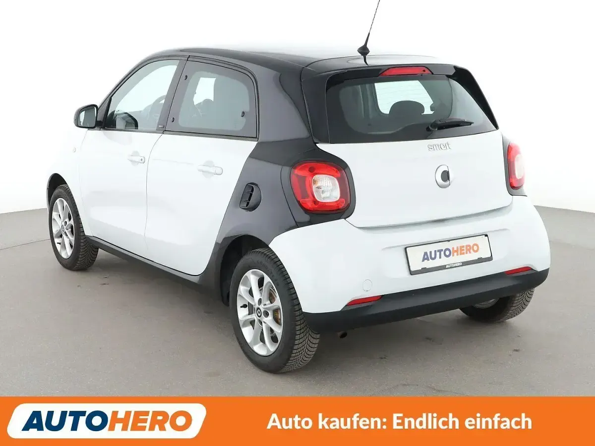 Gebraucht Smart ForFour Basis 71 PS (52 kW) 2018 Schwarz Kleinwagen