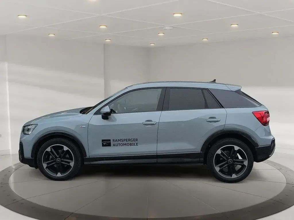 Usata Audi Q2 S-Line 150 CV (110 kW) 2025 Grigio SUV