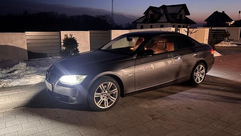 Gebraucht BMW 325 218 PS (160 kW) 2007 Grau Coupé