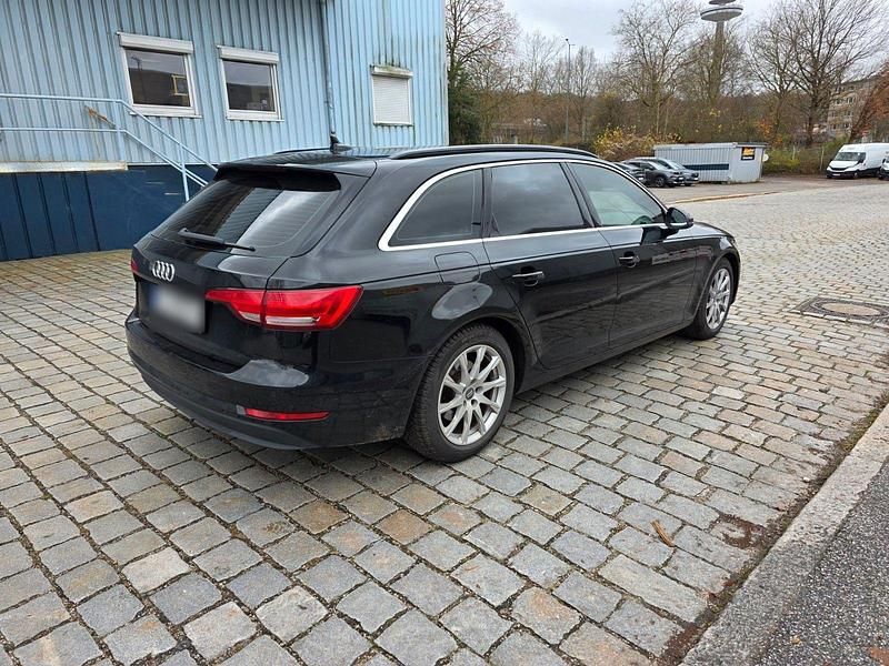 Gebraucht Audi A4 Sport 150 PS (110 kW) 2016 Schwarz Kombi