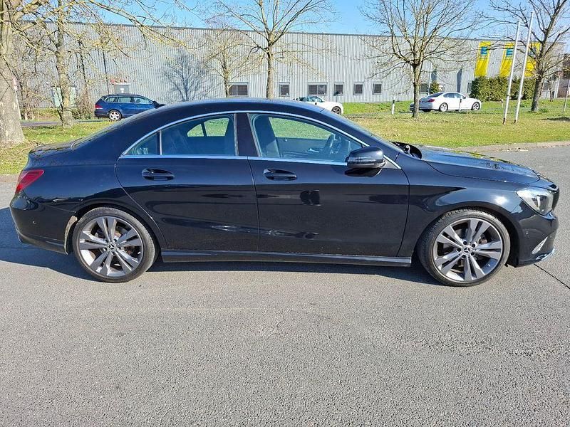 Gebraucht Mercedes CLA200 156 PS (114 kW) 2018 Kosmosschwarz  metalliclack Limousine