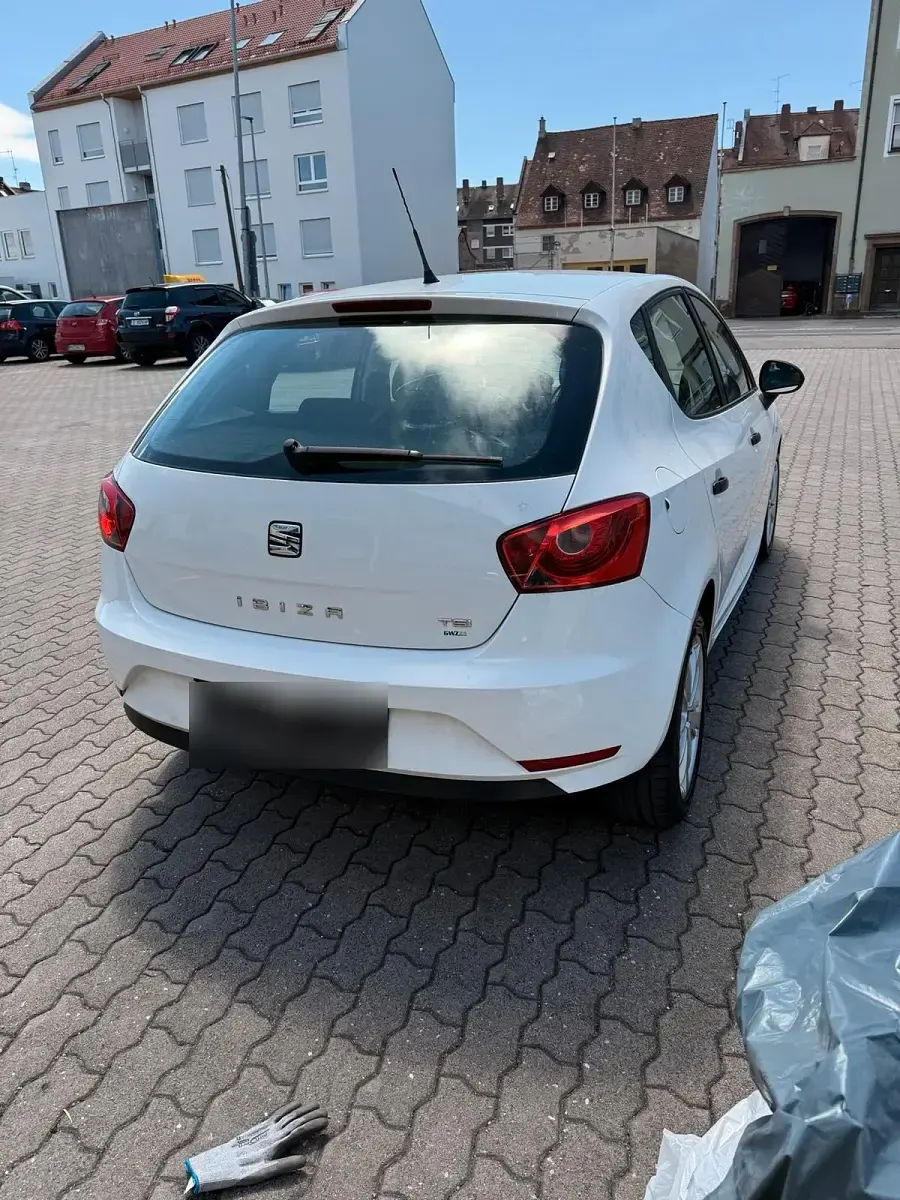 Gebraucht Seat Ibiza 105 PS (77 kW) 2015 Weiß Kleinwagen
