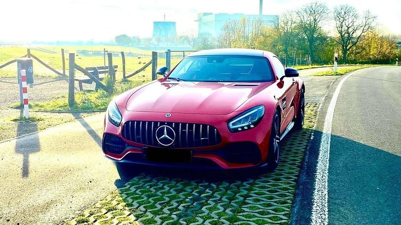 Rot Gebraucht 2020 Mercedes AMG GT C AMG Coupé | 135.000 € (Etwas zu teuer) - Bild 1/4