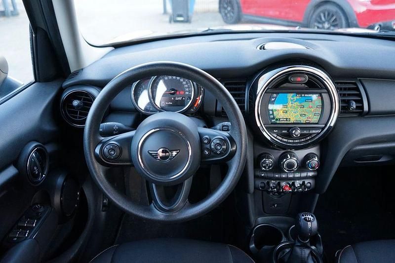 Gebraucht Mini ONE 102 PS (75 kW) 2018 Grau Kleinwagen