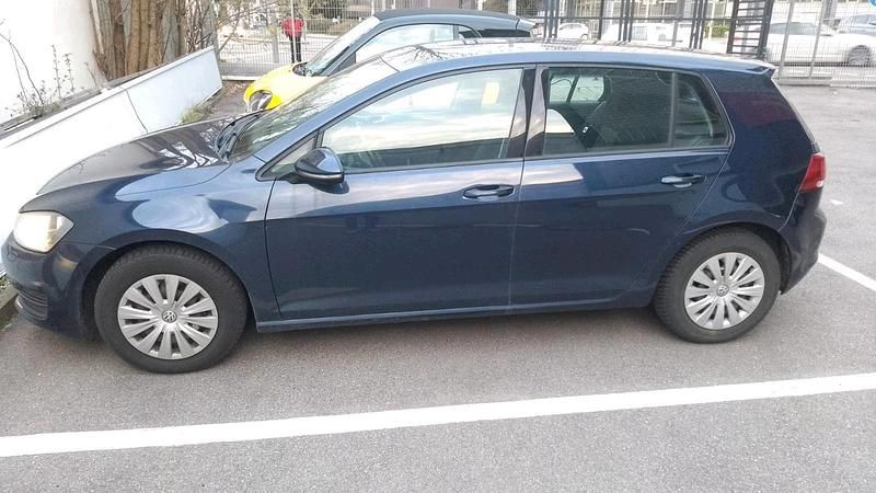 Gebraucht VW Golf VII 110 PS (80 kW) 2015 Blau Kleinwagen
